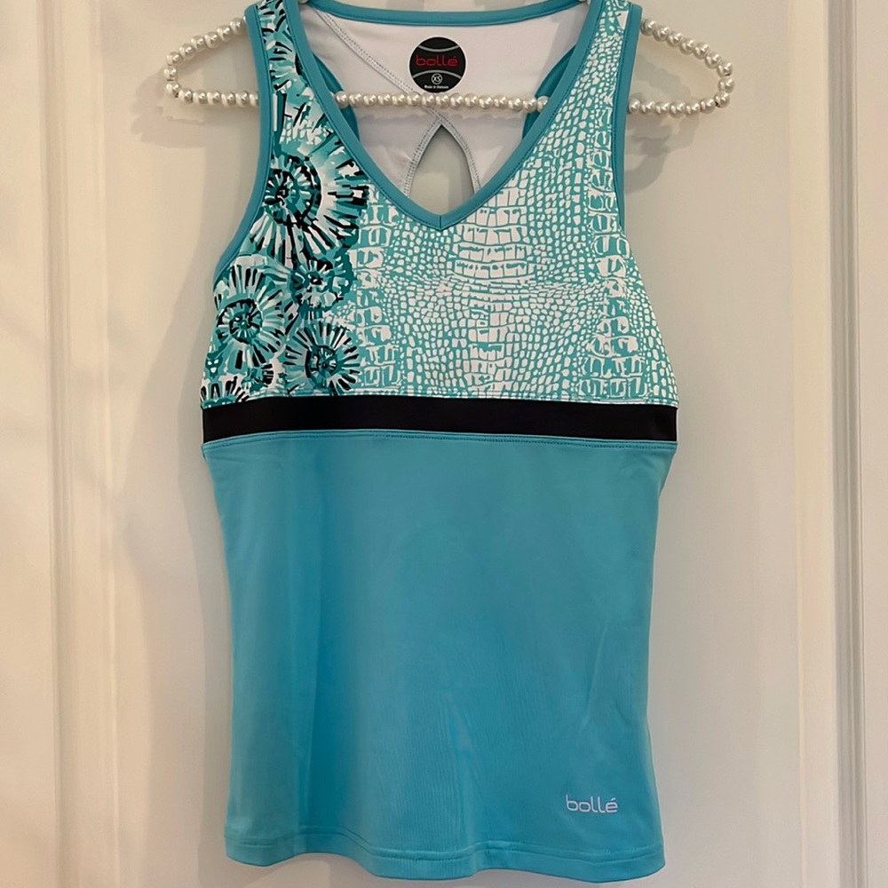 Bolle athletic top with keyhole detail - size XS - NWT